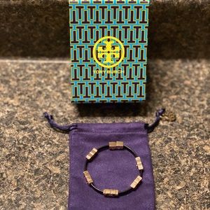 Serif-T Stackable Bracelet